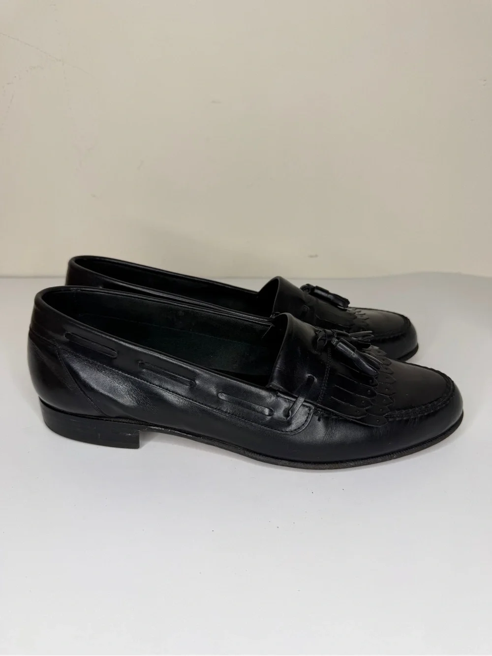 Bally Of Switzerland Logan Loafers Size 8.5M Mens Black Leather Tassel Fringe